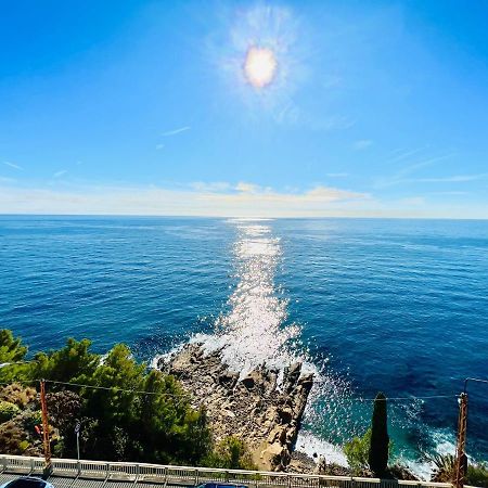 Suite Sunset 22 - Fronte Mare Sanremo Exteriér fotografie