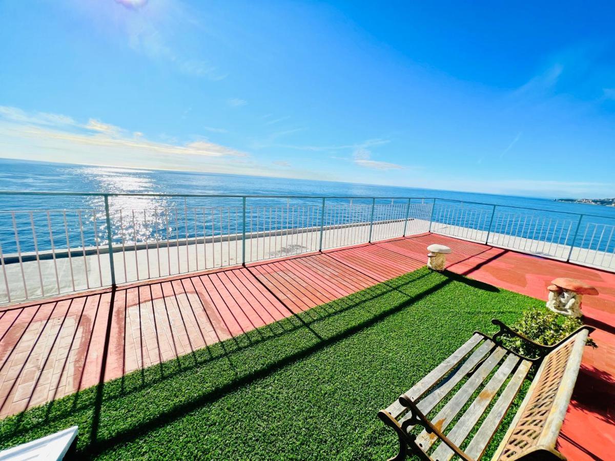 Suite Sunset 22 - Fronte Mare Sanremo Exteriér fotografie